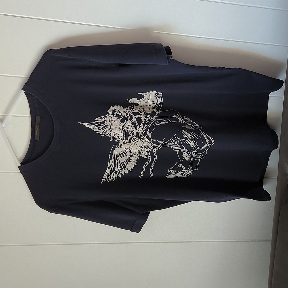 Louis  Vuitton tee size XL.